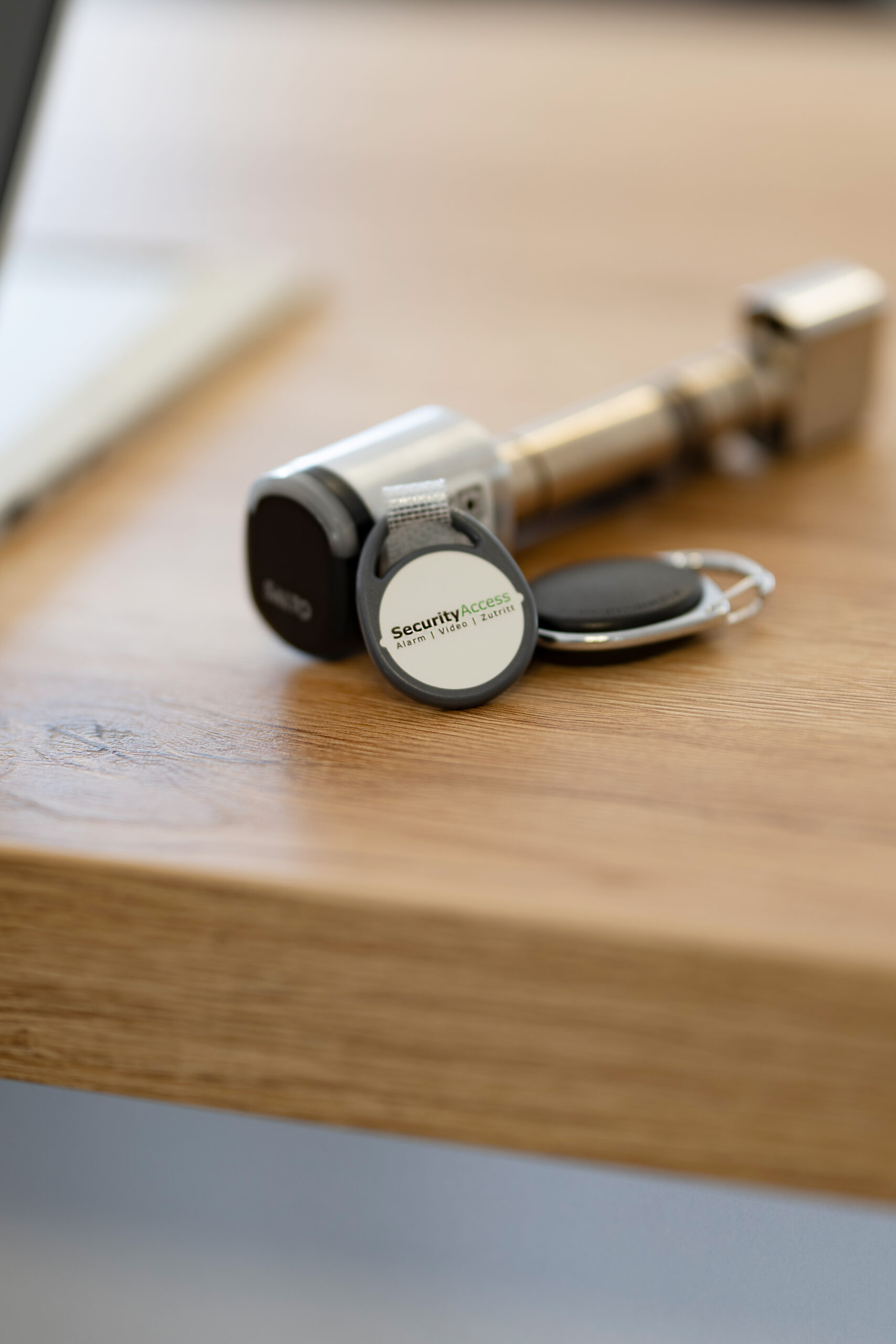 mp_security_access_drop_077